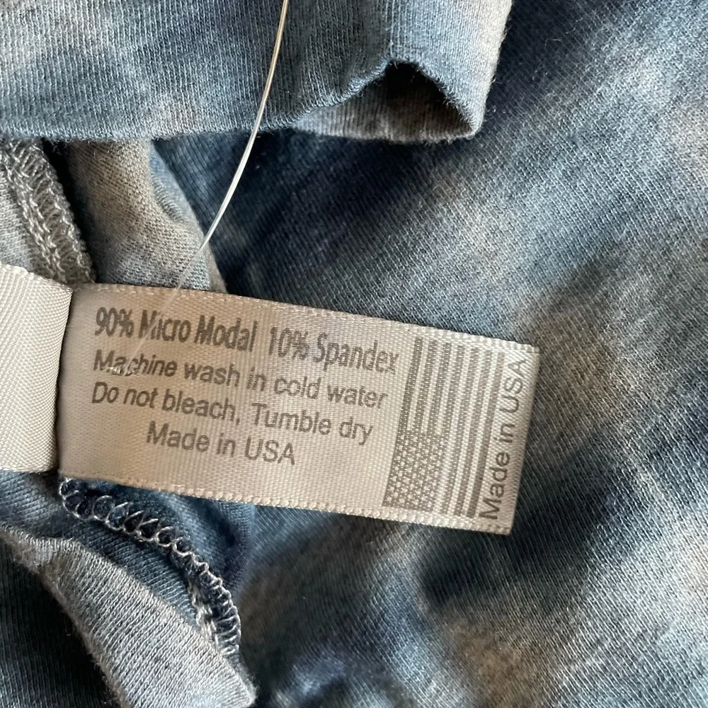 Go Couture Tie Dye Lightweight Cold Shoulder Blouse - Size M - Picture 12 of 12